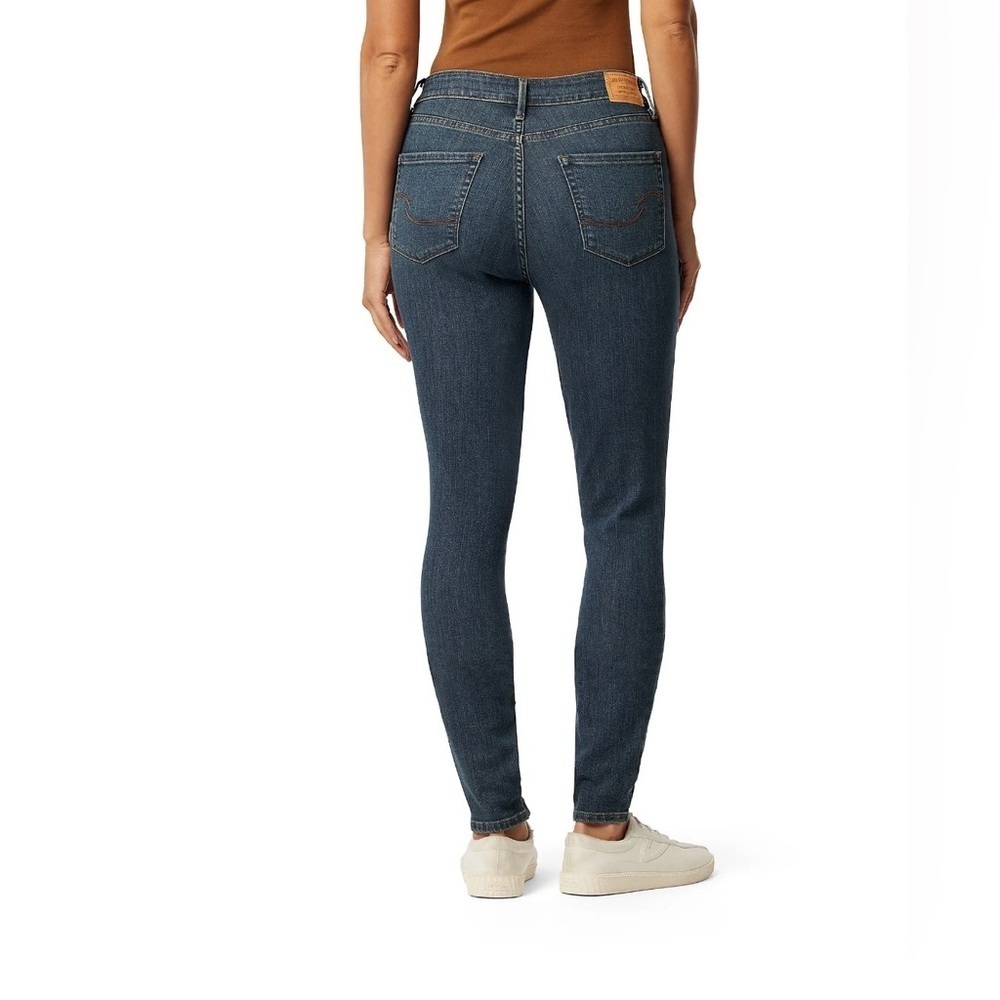 High Rise Blue Jeans - Picture 3 of 10